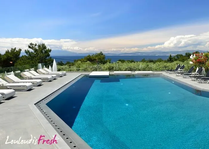 Ξενοδοχείο με διαμερίσματα Louloudis Fresh-adults Only 3*