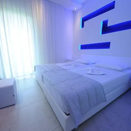 Louloudis Fresh - только для взрослых Апарт-отель