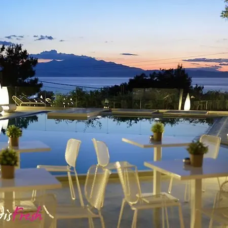 Louloudis Fresh - только для взрослых Апарт-отель